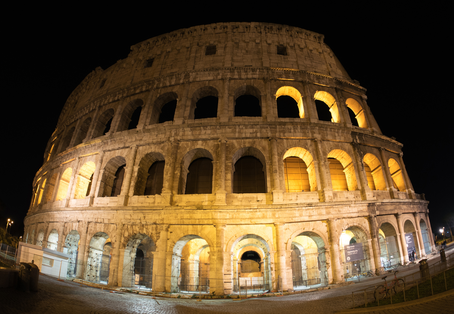 Medium Vecteezy Evening Rome S Colosseum Illuminated 30510778 Medium
